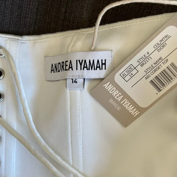 Andrea Iyamah Ari Corset top White Size 14
BRAND NEW with tags - Picture 4 of 7